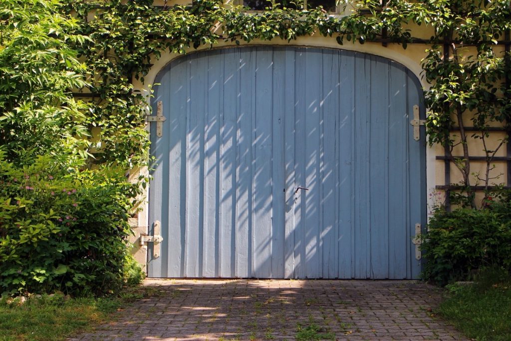 Comment déterminer la taille de votre porte de garage ?
